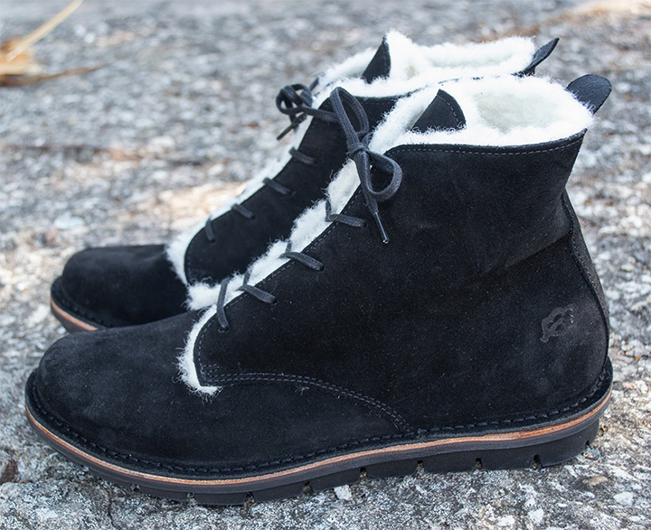 Loints of Holland  St.Moritz black suede ankle boots with wool lining
