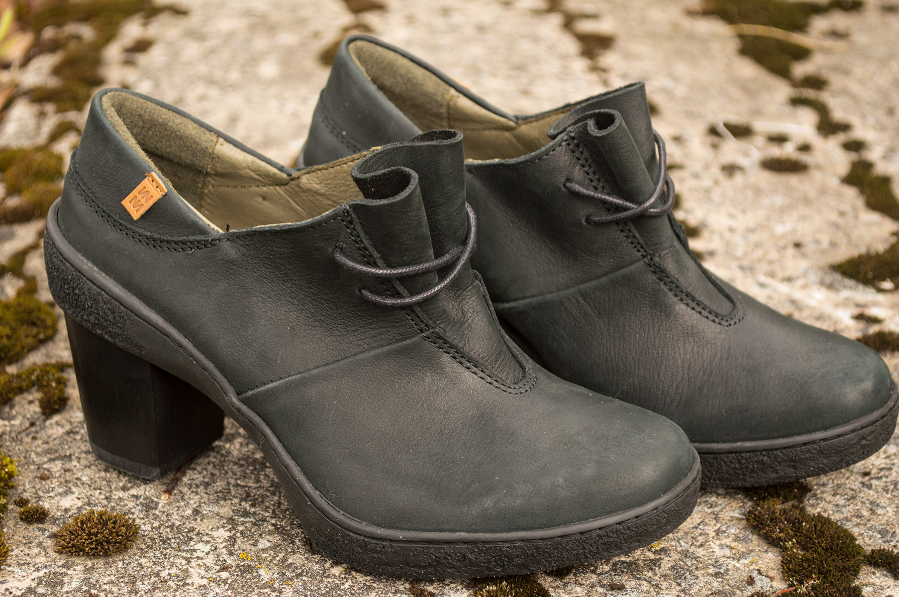 El Naturalista women's nf70 Lichen black heel shoes