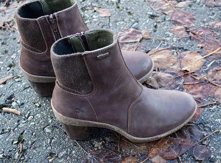 El Naturalista women's Lichen brown Heel Ankle Boots